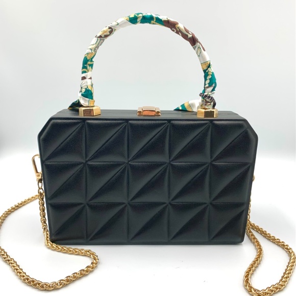 Stylish black quilted blue scarf top handle sling crossbody bag gold-tone chain - Picture 4 of 14